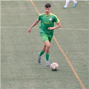 Me defino como una persona amable a la que le gusta enseñar a niños